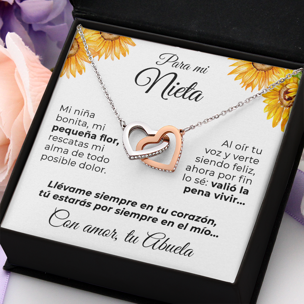 Collar con tarjeta dedicatoria "Mi pequeña flor"
